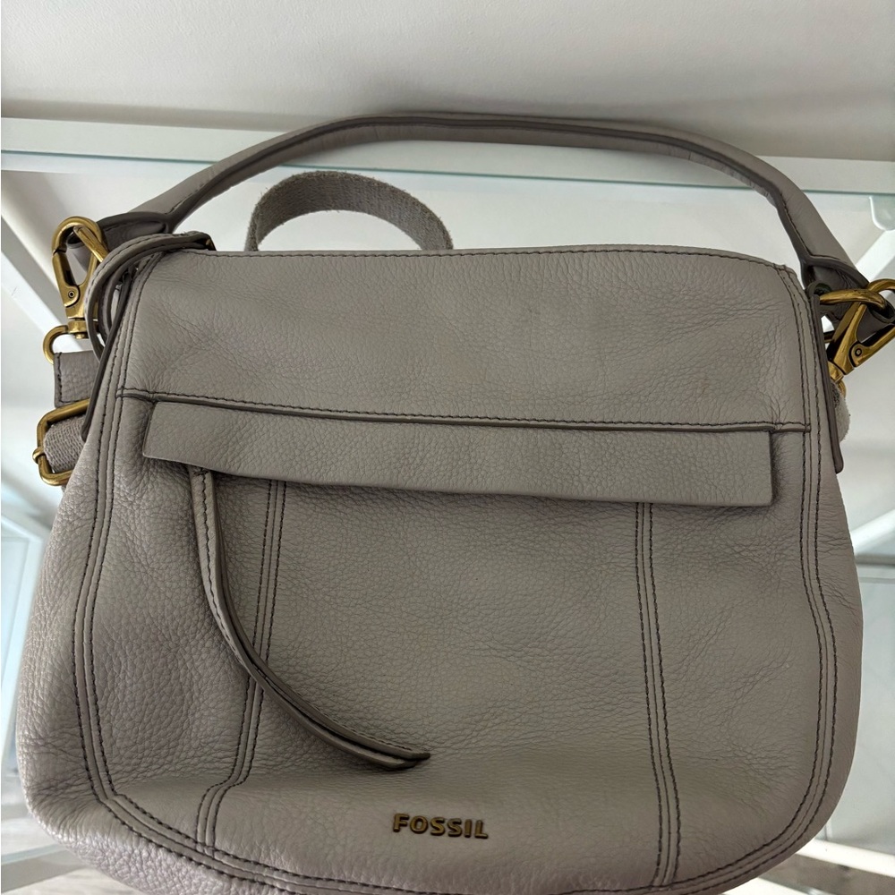 Fossil Light Gray Shoulder Bag with Gold Accents